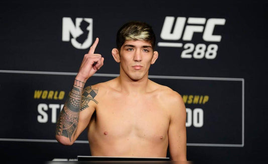 Derrota y un pie fuera de Rolando Bedoya en UFC