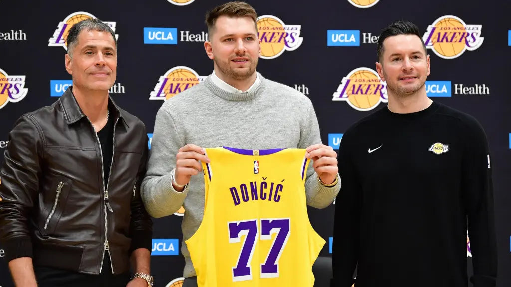 Luka Dončić llega a los Lakers en un traspaso histórico
