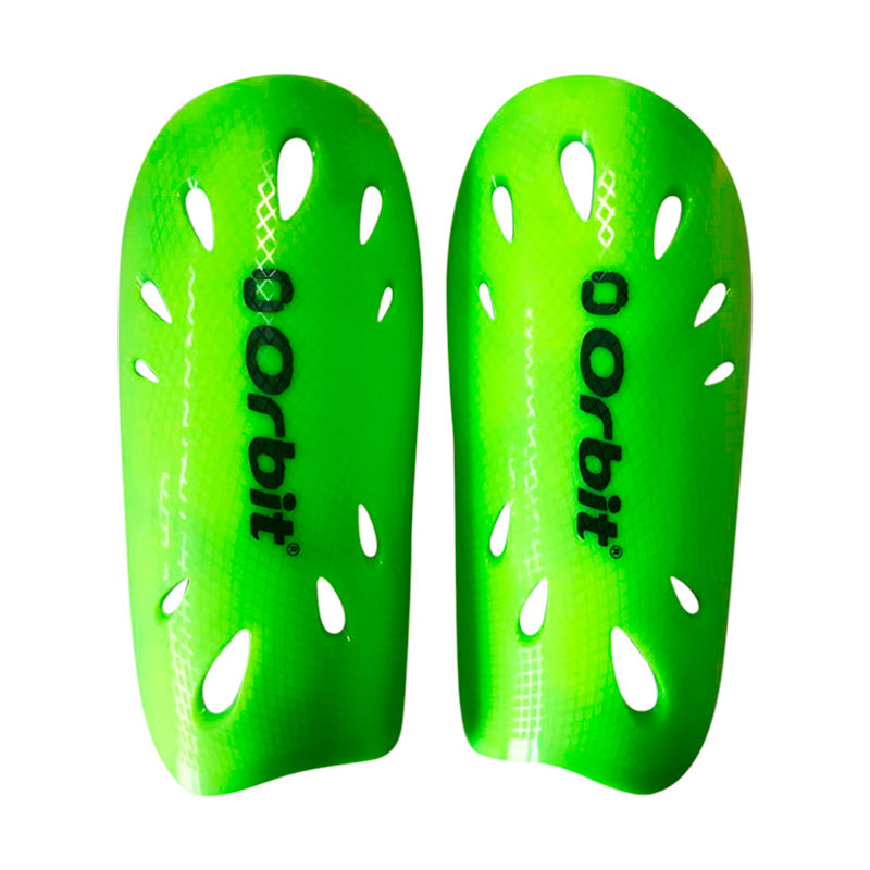 CANILLERA DE FÚTBOL ADULTO ORBIT VERDE ORB-001